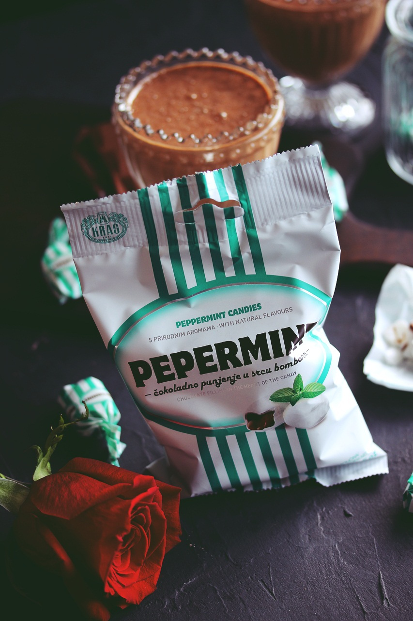 Čokoladna pjenica s Pepermint bombonima