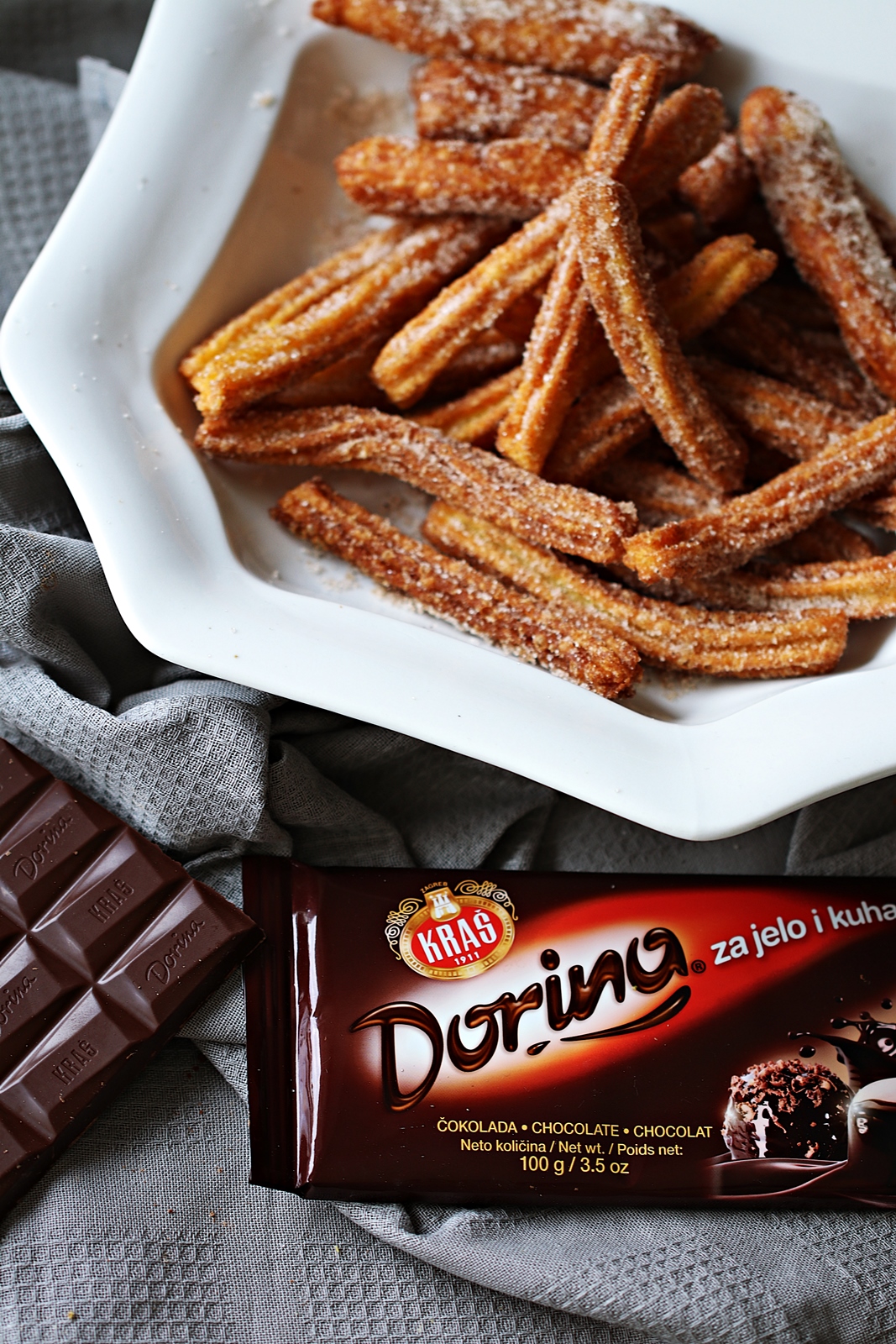 Churros s umakom od čokolade